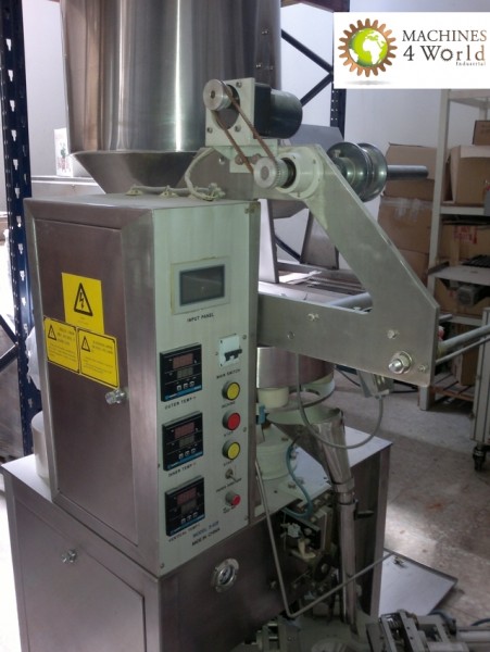 AL0032911- Three seal packing machine.