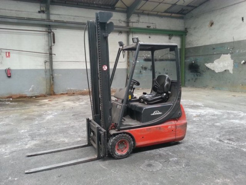 Carretilla Linde E16 C, 1.250 Kg a 4,7 metros