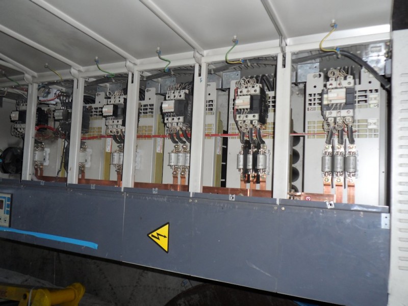 Switchboards for reactive power regulation