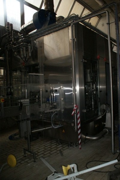 Packaging line formats 1l milk and 1.5 l