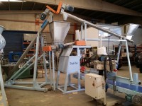 AUTOMATIC SACK FILLING AND SEWING LINE