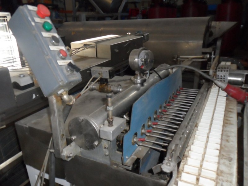 Machine  injection pour la formation de colle solide, injection de coller