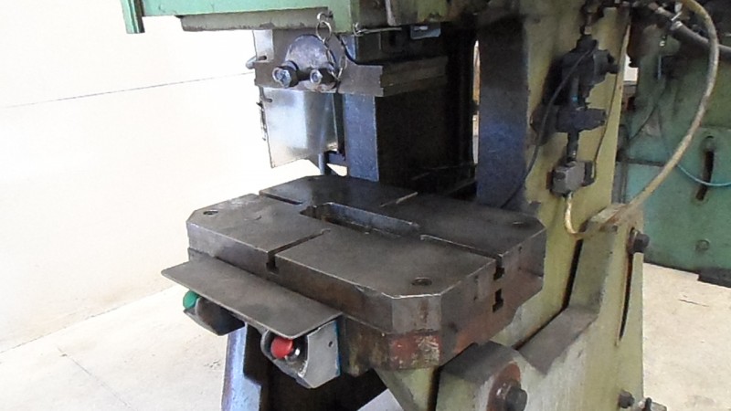 Gap mechanical press