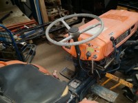 Tractor Kubota B7000